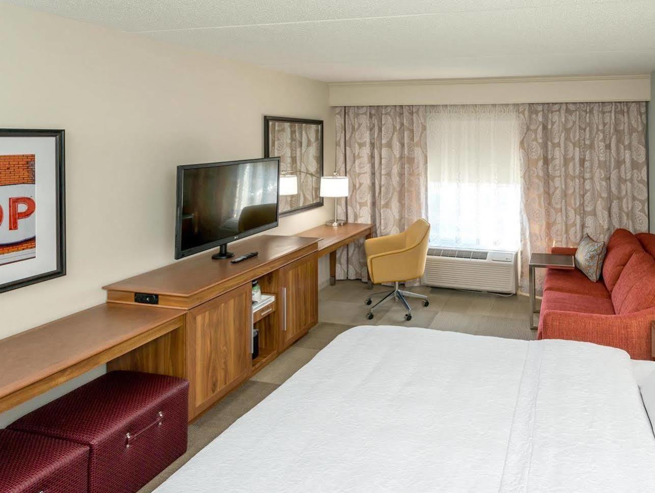 Hampton Inn By Hilton Irapuato Bagian luar foto